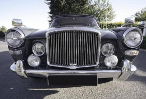 3 litre Vanden Plas